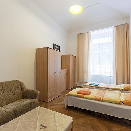 Gallery Hostel Praga Exterior foto