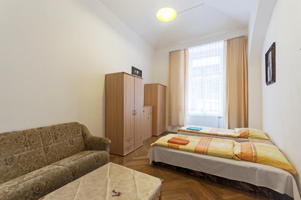 Gallery Hostel Praga Exterior foto